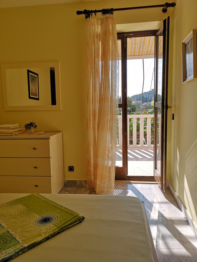 Apartments And Rooms Villa Mir Zaton  Bagian luar foto
