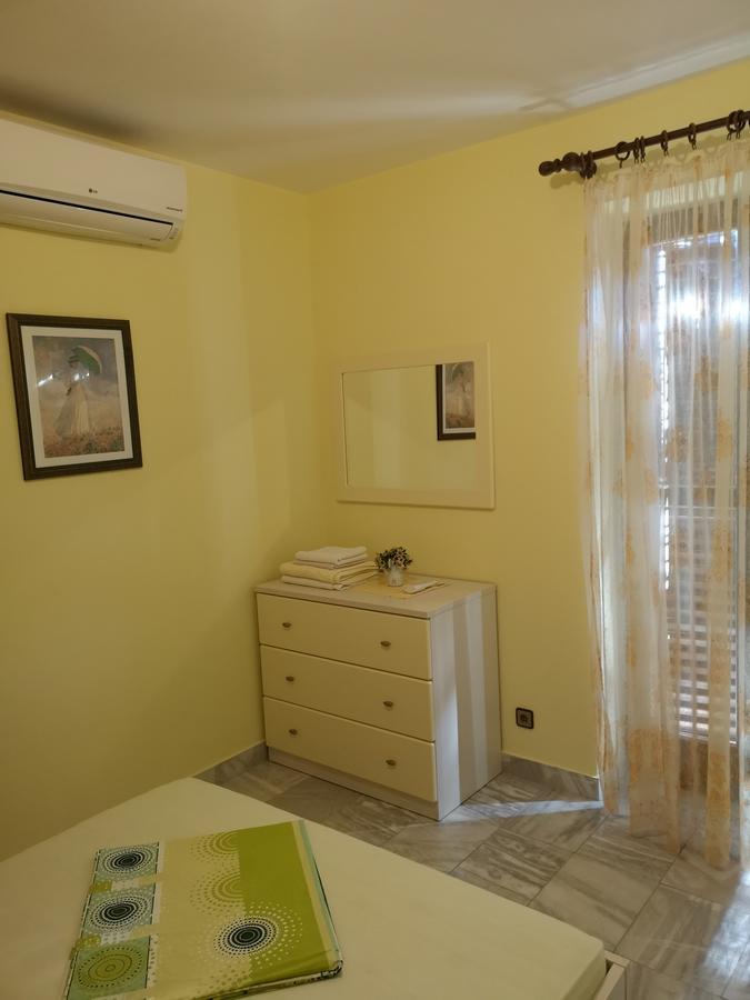 Apartments And Rooms Villa Mir Zaton  Bagian luar foto